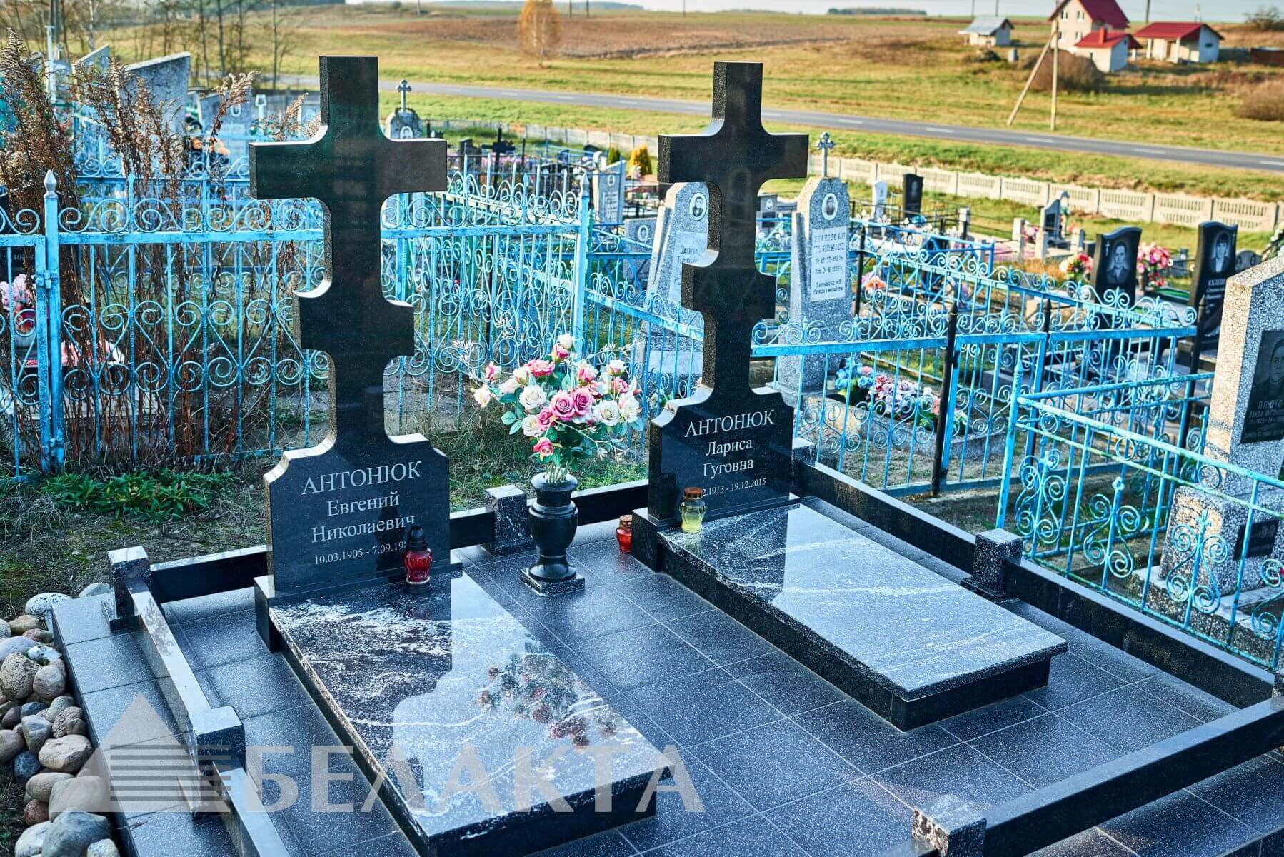 Двойной памятник 5