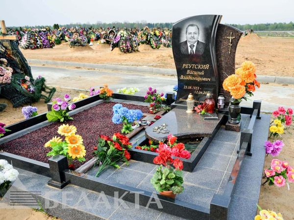 Памятники одиночные