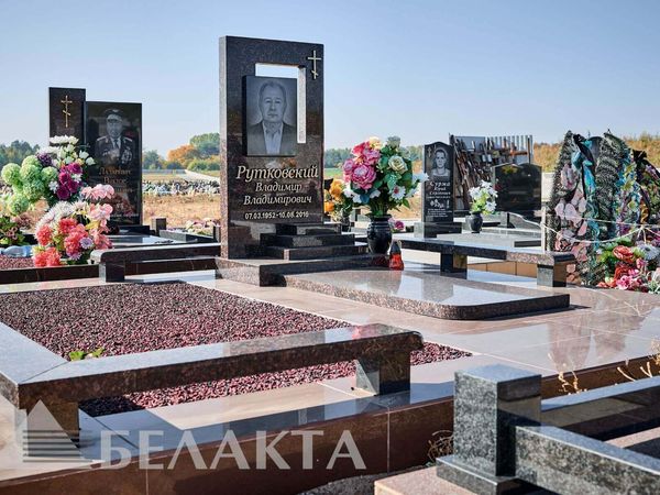 Памятники одиночные