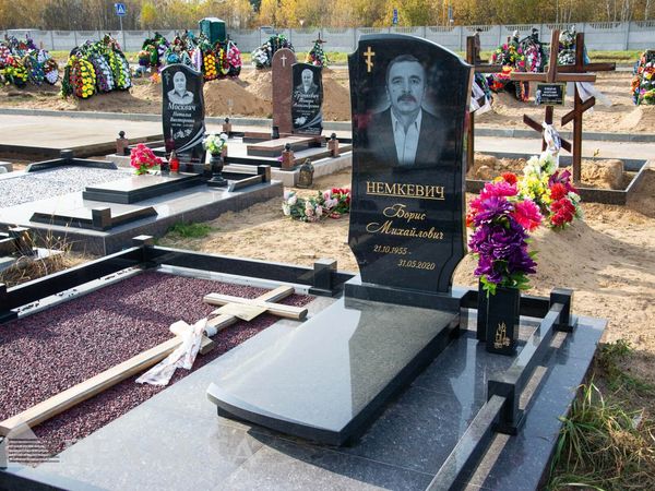 Памятники одиночные
