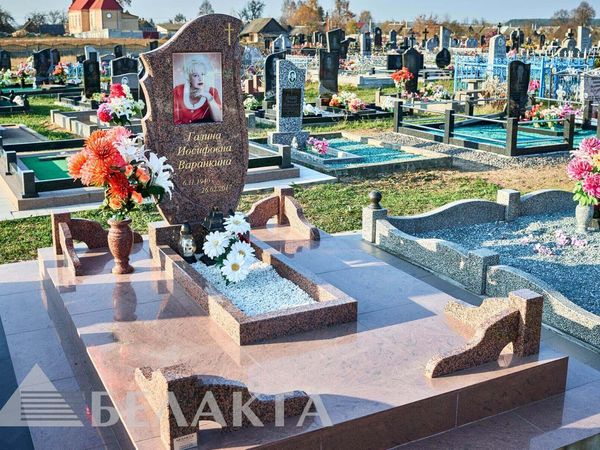Памятники одиночные
