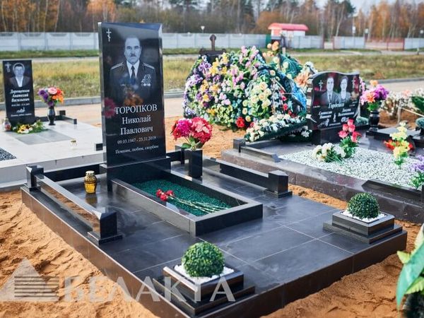 Памятники одиночные