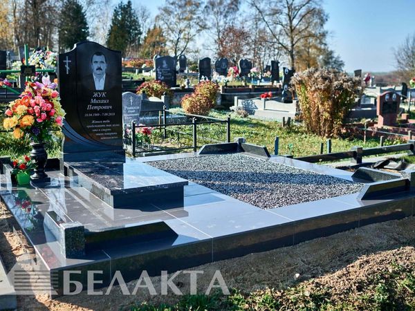 Памятники одиночные