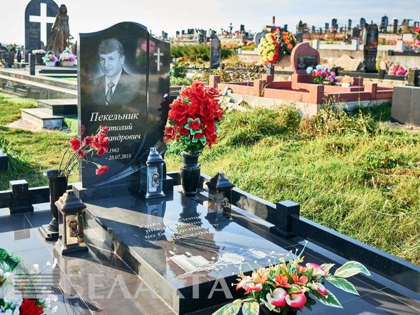 Памятники одиночные