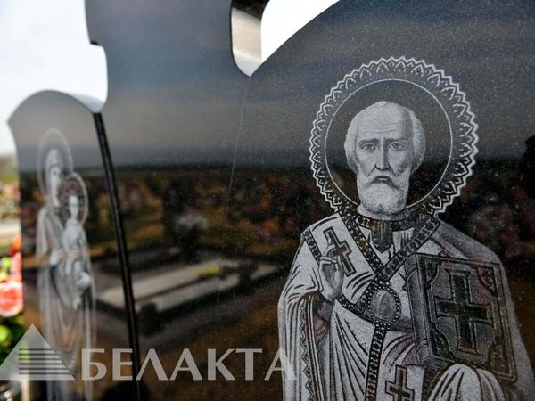 Портреты и картины