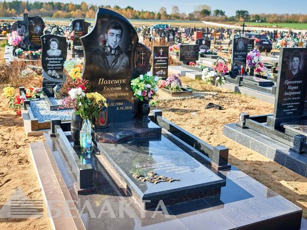 Памятники одиночные