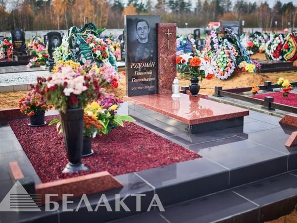 Памятники одиночные