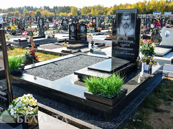 Памятники одиночные