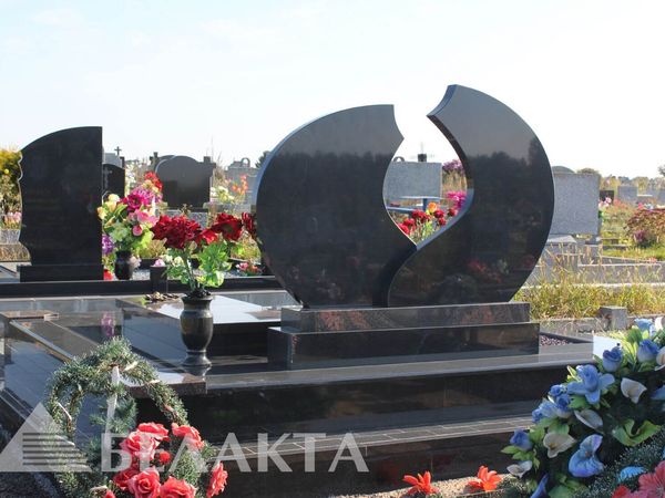 Мемориальный комплекс 18